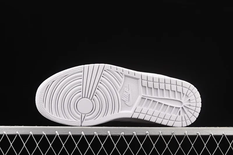 All categories Air Jordan Jordan series basketball shoes Air Jordan 1 Low Air Jordan 1 Low AJ1 Joe 1 starry sky thermal induction low-top cultural casual sneakers 553558-130